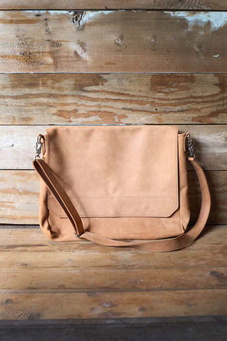 Wayne Leather Messenger Bag