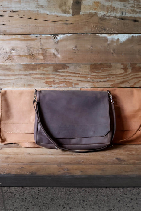 Wayne Leather Messenger Bag
