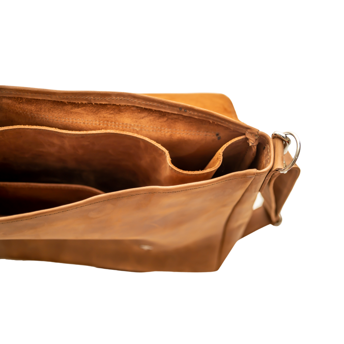 Wayne Leather Messenger Bag