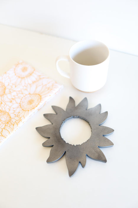 Sunflower Trivet Hot Plate Pot Holder | sunflower rustic kitchen decor gift botanical farmhouse cooking gift floral home